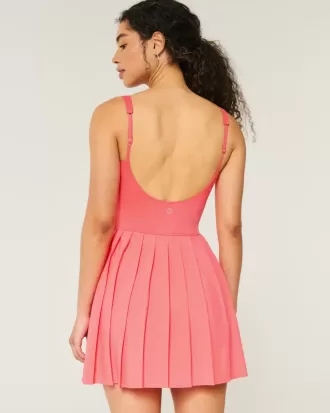 Vestido plisado activo de Gilly Hicks