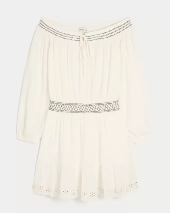 Vestido tejido con hombros descubiertos Vestido tejido con hombros descubiertos