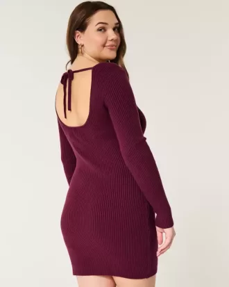 Vestido tipo suéter de manga larga con escote ceñido y espalda abierta